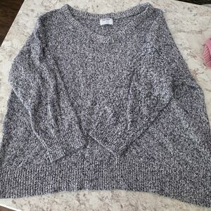 Old Navy Women's Black and White V-Neck Sweater Tunic Length Size: XXL